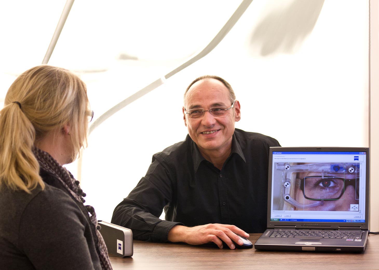 Beratung der Relaxed Vision Messergebnisse am Computer